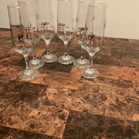 Set of 6 vintage 1988 Calgary Winter Olympics champagne flutes - Picture 1 of 4